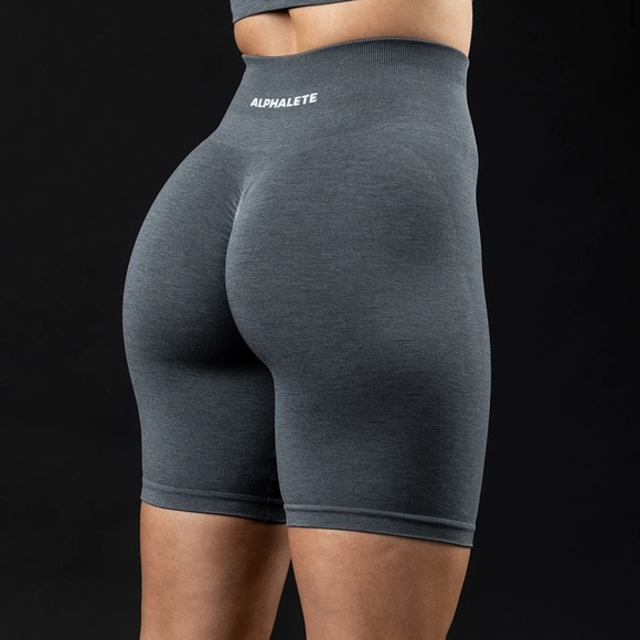 Alphalete Amplify Biker Shorts 